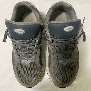 Boys Gray new balance Sneakers
